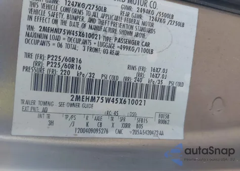 2005 Mercury Grand Marquis Ls/Lse z USA, uszkodzony, nr VIN 2MEHM75W45X610021